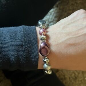 Beaded 1980s bracelet purple pink silver